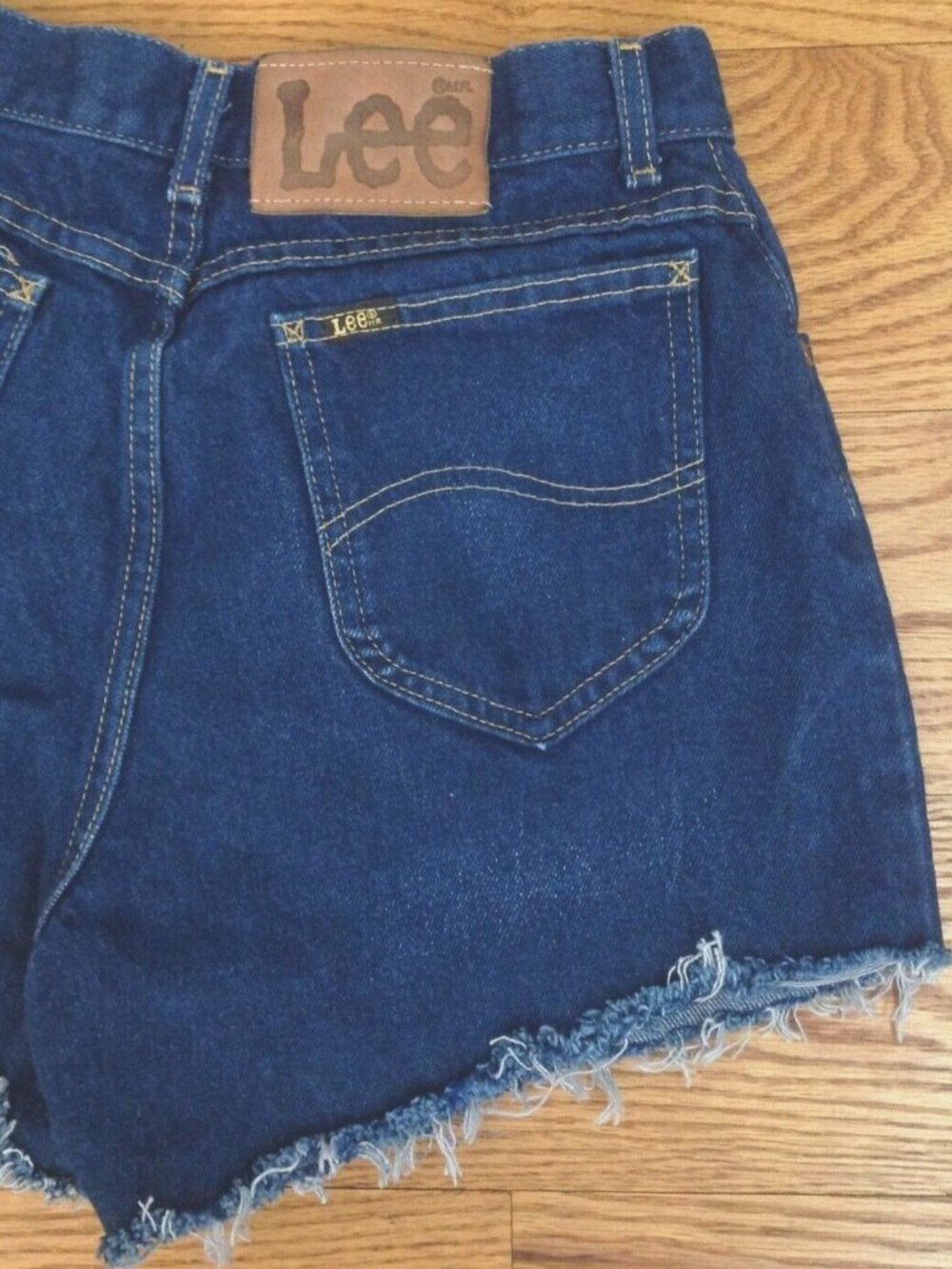 VINTAGE LEE RIDERS DENIM SHORTS WOMENS 12 MED 27x3 DARK BLUE CUTOFFS MADE IN USA